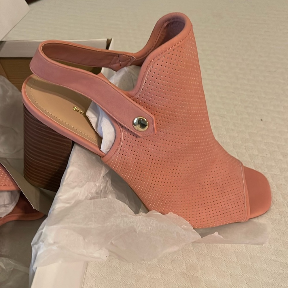 Shoe Republic LA - Caesar - Blush - size 10